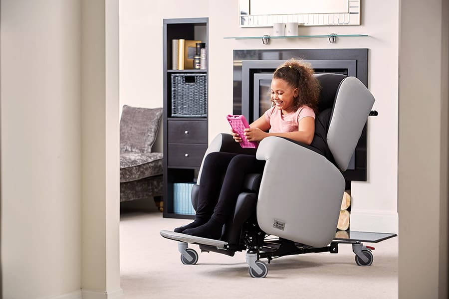 YCE Little Lento Care Chair