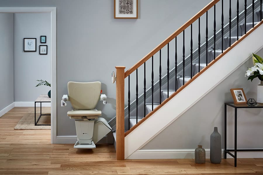 Non-handed Handicare 1100 Straight Stairlift image