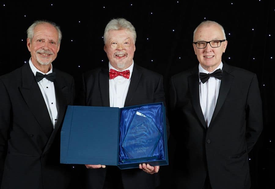 Ableworld South-Cheshire-Business-Awards-with-Simon-Weston