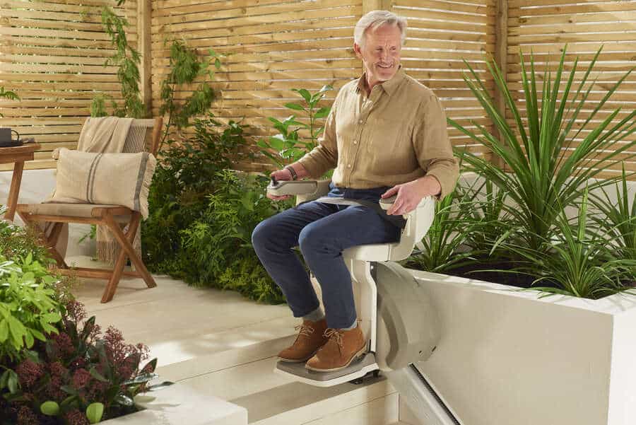 Access BDD outdoor stairlift